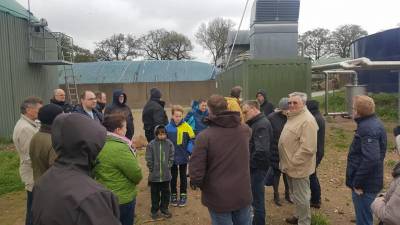 Trotz des migen Wetters kamen 30 Personen zur sehr interessanten Veranstaltung.